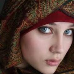 Profile Picture of Maimoona Khan (@moonakhan109) on Twitter