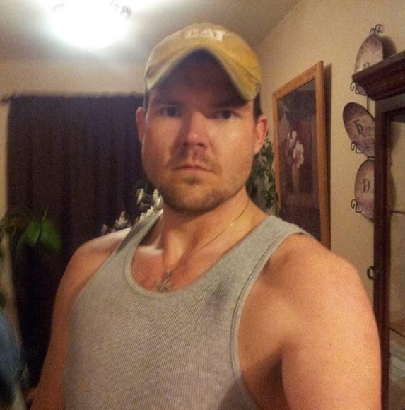 Profile Picture of John Fleure (@rednec1986) on Poshmark