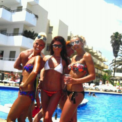 Profile Picture of Holly Connie Stile (@Hollyconnistile) on Twitter