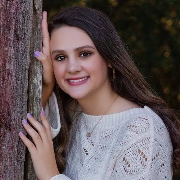 Summer Scott - Poshmark Profile Picture of Summer Scott (@summerscott953) on Poshmark