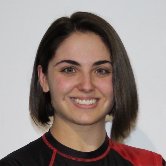 Profile Picture of Jess Alogna (@jpapi12) on Poshmark