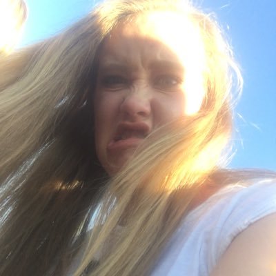 Profile Picture of Gillian Dee (@sheewantsthedee) on Twitter