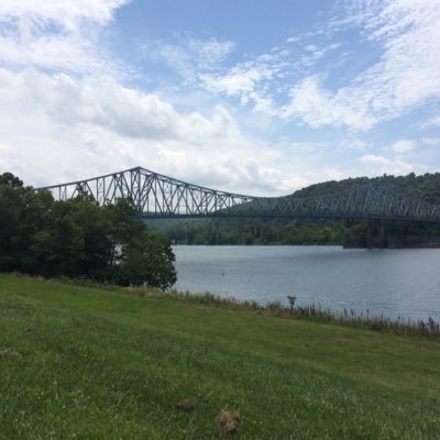 Profile Picture of Eric Chamberlin (@dingleberrymilk) on Twitter