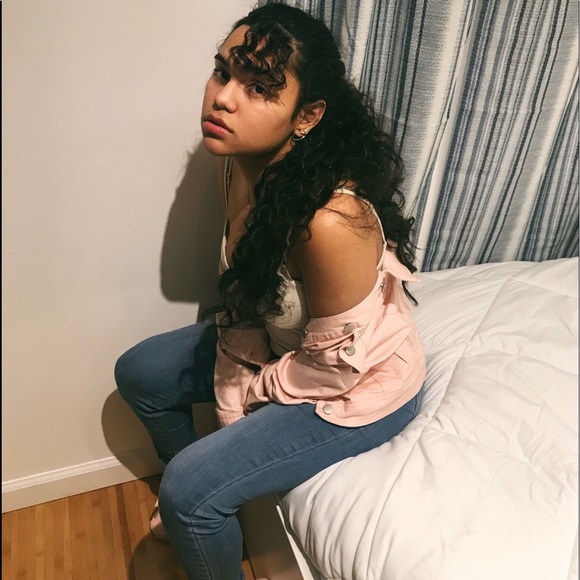 Profile Picture of Gissela Sosa (@justsosaaa) on Poshmark