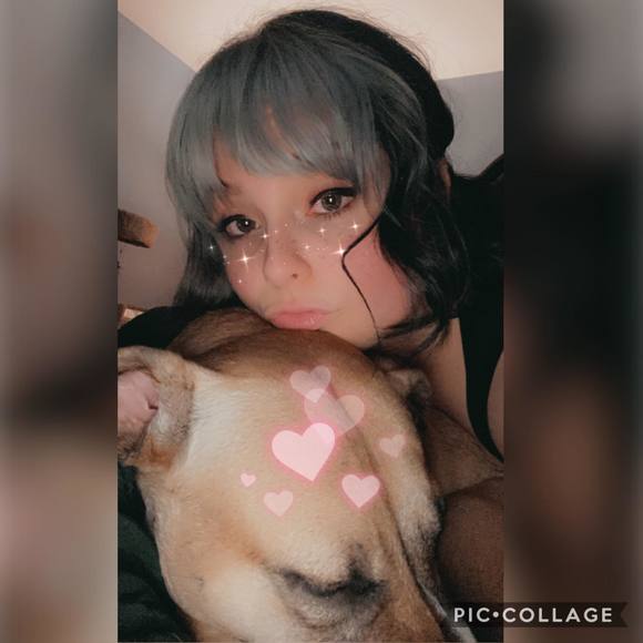 Profile Picture of Emily Antkowiak (@shiloh1413) on Poshmark