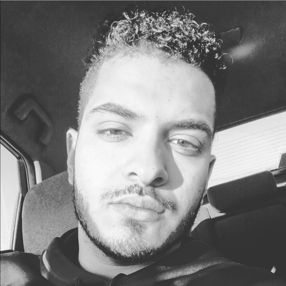 Profile Picture of Ahmed Issa (@ahmedissaa) on Poshmark