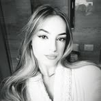 Profile Picture of Beatrice Dobre (@Beatrice-Dobre) on Facebook