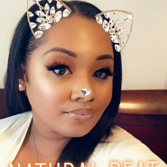 Profile Picture of Kamisha Gay (@kamimi_g) on Poshmark