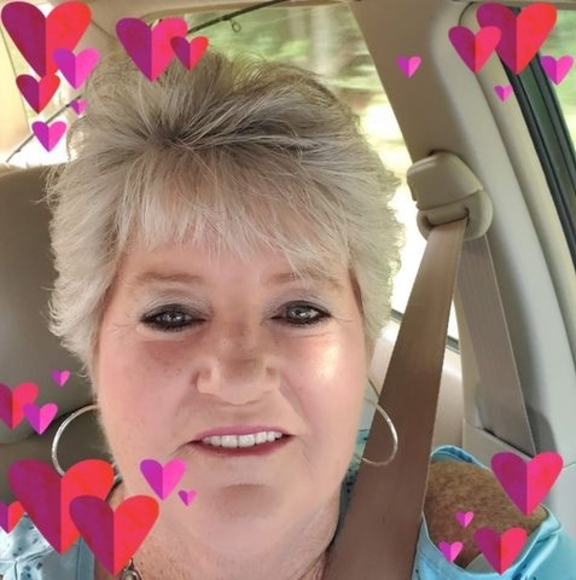 Profile Picture of Sherri Lee (@sherrilee_360) on Poshmark