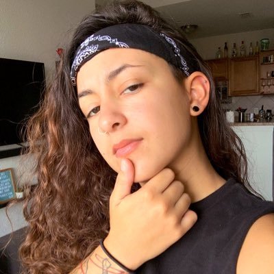 Profile Picture of Elizabeth Arce 🌈 (@elizabethh__20) on Twitter