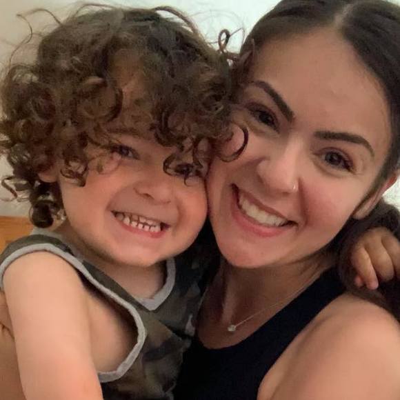 Profile Picture of Victoria Palomba (@victoriapalomba) on Poshmark