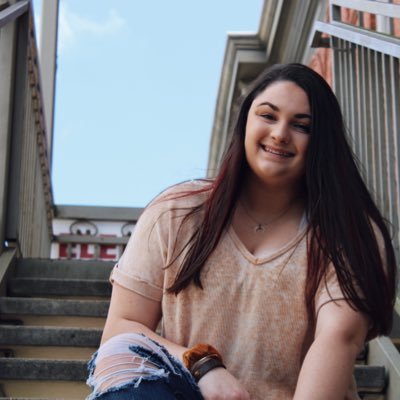 Profile Picture of Hannah🍌🐵 (@_hannah_henry) on Twitter