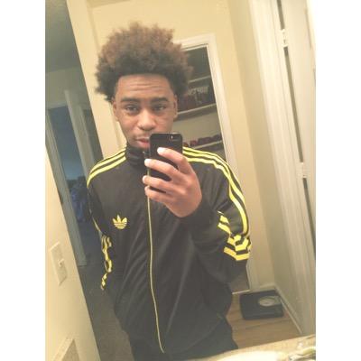 Profile Picture of Ivyy (@Nappyivy) on Twitter