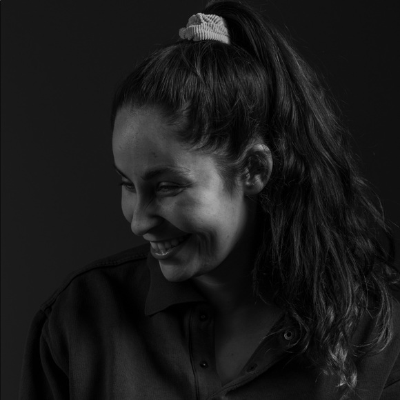 Profile Picture of Stacey Pantelis (@stacepantelis) on Poshmark