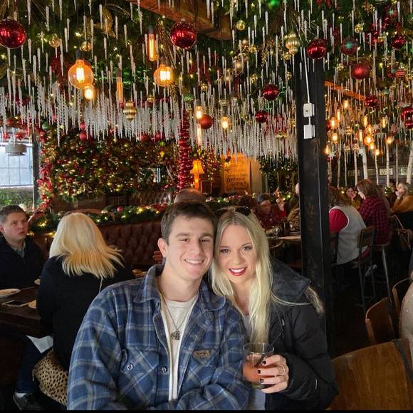 Profile Picture of David Brylewski (@dbrylewski9) on Poshmark