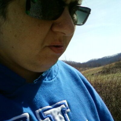 Profile Picture of Nancy Jane Nickell (@42_n_1989) on Twitter
