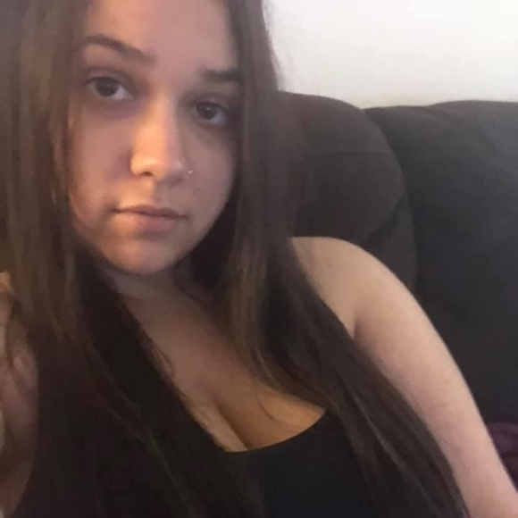 Profile Picture of Alexa Ingraham (@alexaing) on Poshmark