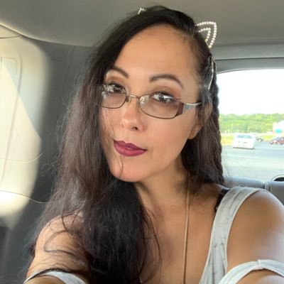 Profile Picture of Sandra Banuelos (@SandraB76259692) on Twitter