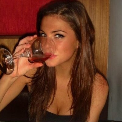Profile Picture of Christi Marie (@_ChristiMarie) on Twitter