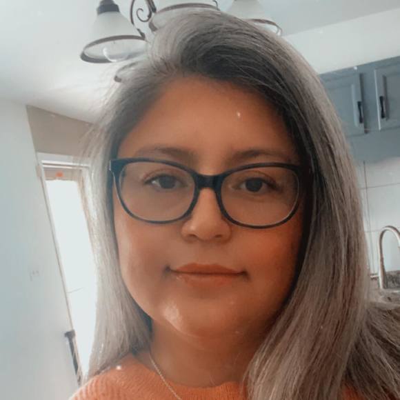 Profile Picture of Yesenia Trinidad (@y_trinidad) on Poshmark