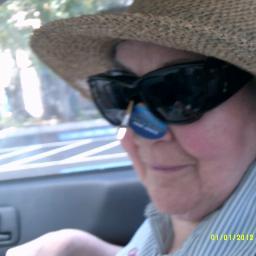 Profile Picture of Victoria Poupko (@Victoriapoupko) on Twitter