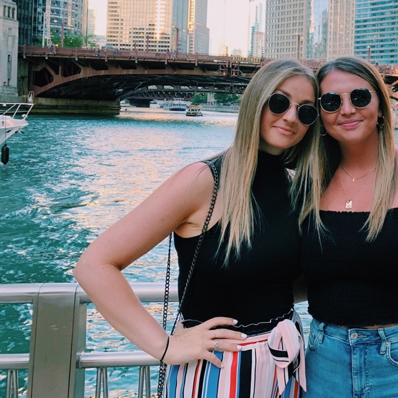 Profile Picture of Jamie Pescovitz (@pescovitzj) on Poshmark