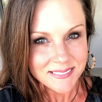 Profile Picture of Jennifer Bladorn (@jbla97) on Twitter