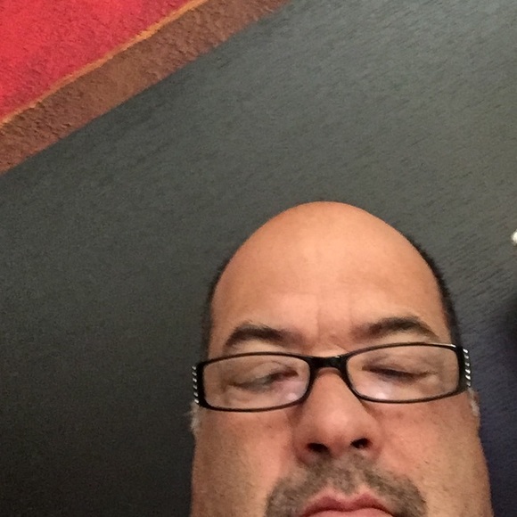 Profile Picture of Eric Lau (@hawaiiguy) on Poshmark