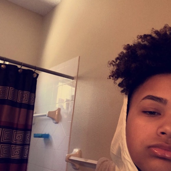 Profile Picture of Flyboiiijayy Flyboiiijayy (@flyboiiijayy) on Poshmark