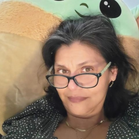 Profile Picture of Carolina Ibarra schassburger (@coibarra303) on Poshmark