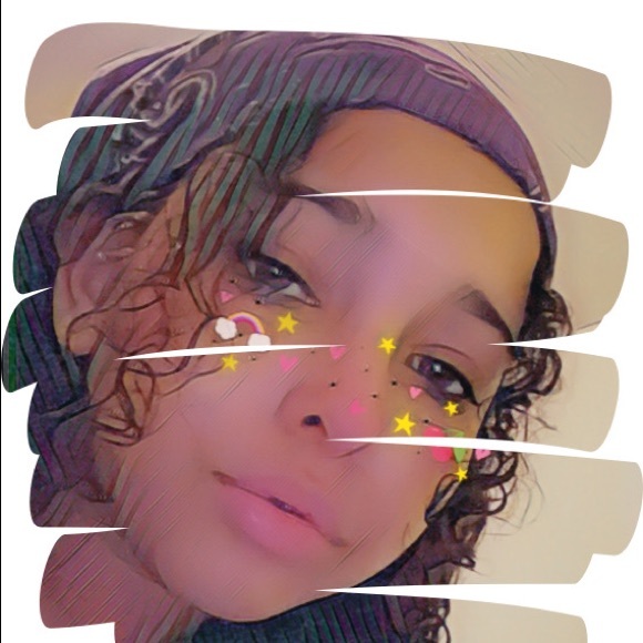 Profile Picture of Kyleigh Hudgins (@kshudgins1) on Poshmark