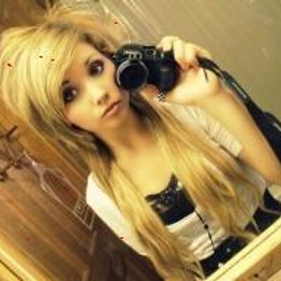 Profile Picture of Catherine Lambert (@nelecofu) on Twitter