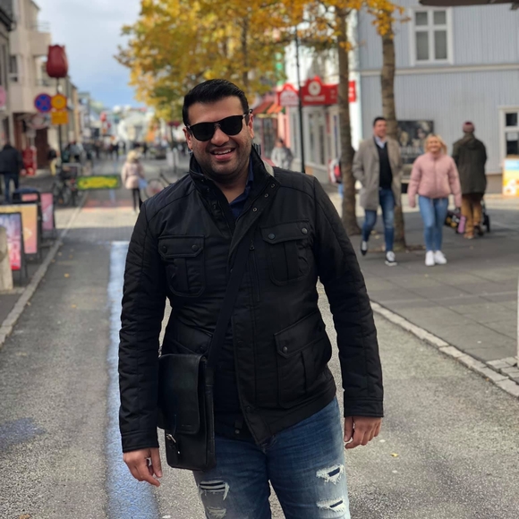 Profile Picture of Siddharth Kumar (@siddharthk85) on Poshmark
