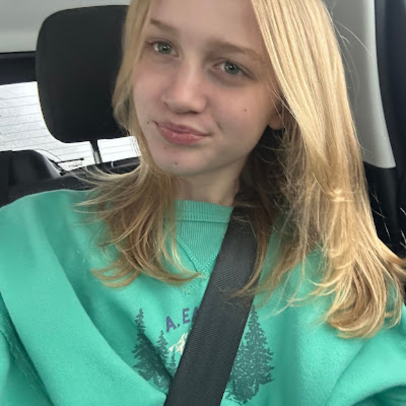 Profile Picture of Riley Mcmeekin (@rileyjm5610) on Poshmark