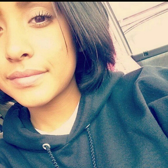 Profile Picture of Maria Seaberry (@maria_guadalupe) on Poshmark