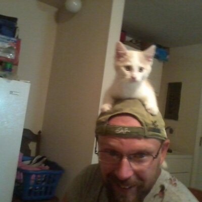 Profile Picture of Frank & Mandi (@mcfarland0428) on Twitter