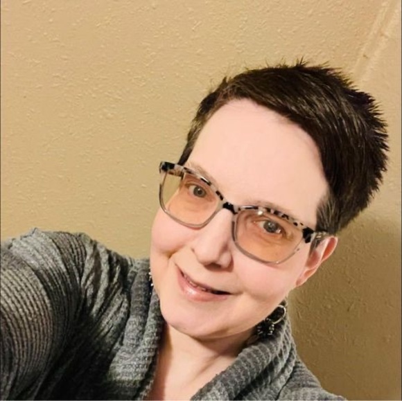 Profile Picture of Jamie Wagar (@jamiewagar) on Poshmark