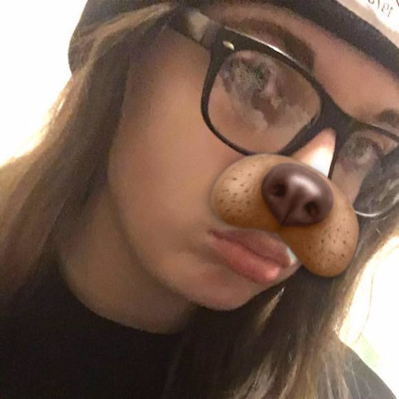 Amber Buchanan - Poshmark Profile Picture of Amber Buchanan (@amberrb13) on Poshmark