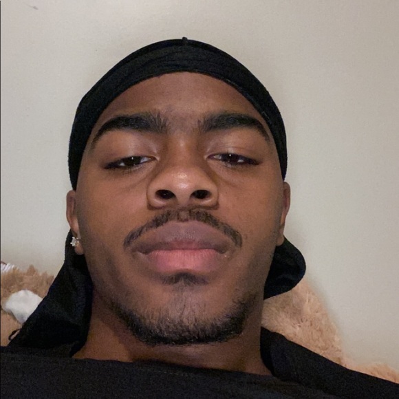 Profile Picture of Tristan Meyer (@tristanmeyer) on Poshmark