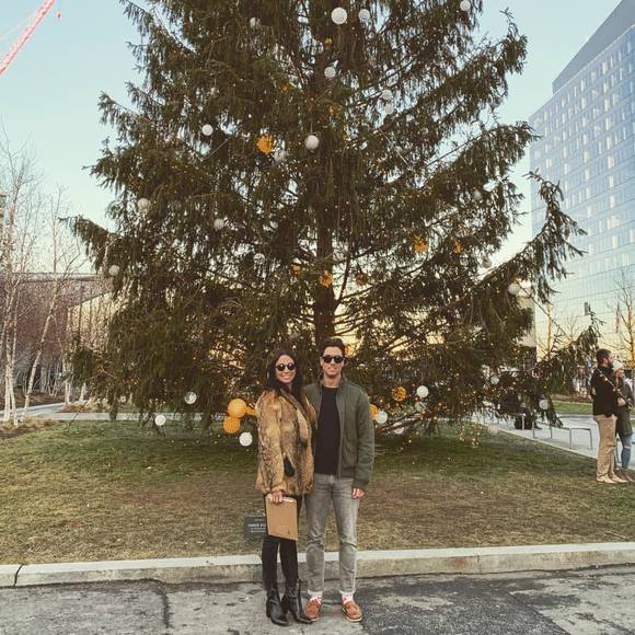 Profile Picture of Dean Darien (@dndrn7) on Poshmark