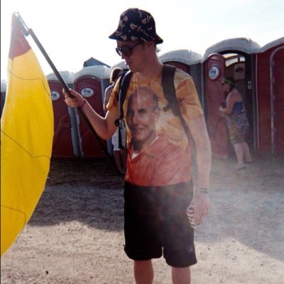 Profile Picture of Ṃichael ⅅavidson (@SirDaveyBoy) on Twitter
