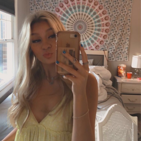Profile Picture of Kaitlyn Barlas (@kaitbarlas) on Poshmark
