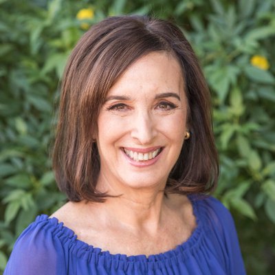 Profile Picture of Julia Wallace (@julia_d_wallace) on Twitter