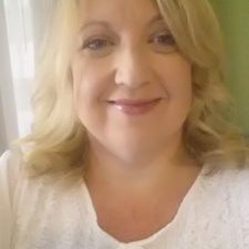 Profile Picture of Lisa Traylor (@LisaTraylor14) on Twitter
