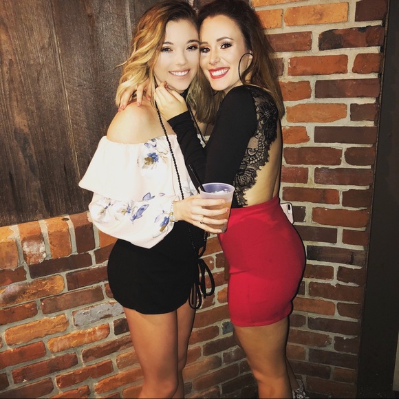 Profile Picture of Kaley Knight (@kaleyknight1111) on Poshmark