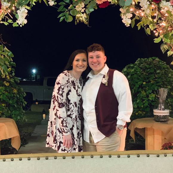 Profile Picture of Candace Andrews (@dadsteam06) on Poshmark