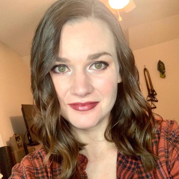 Profile Picture of Shelby Etheridge (@shelbyclemmer13) on Poshmark