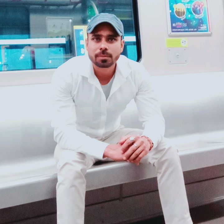 Profile Picture of amitupadhyay (@@amitupadhyay1991) on Tiktok