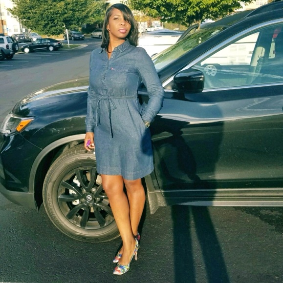 Profile Picture of Keisha Walls (@babyenoch1) on Poshmark