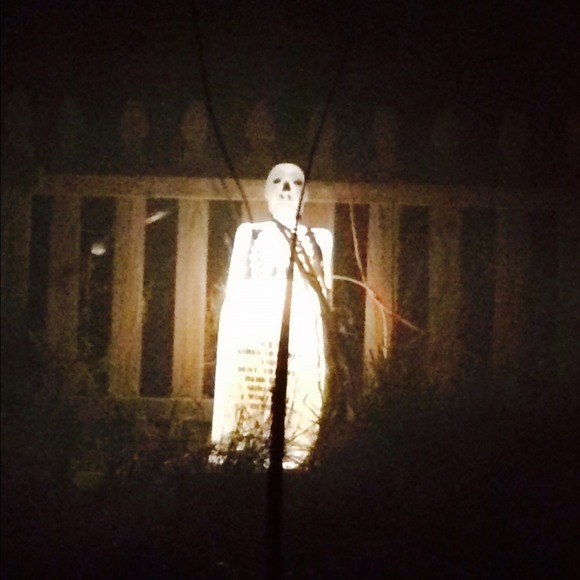 Profile Picture of Summerr Prouse (@summaa) on Poshmark